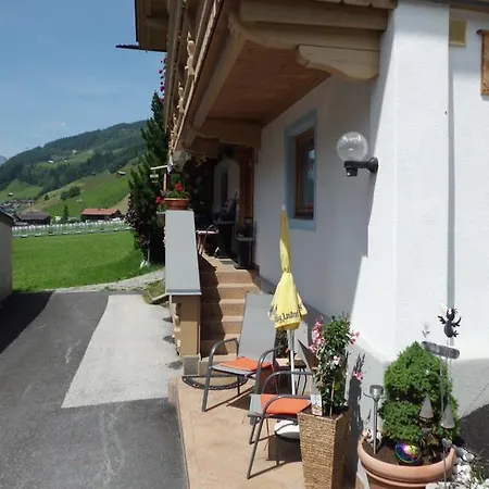 Landhaus Hofer *